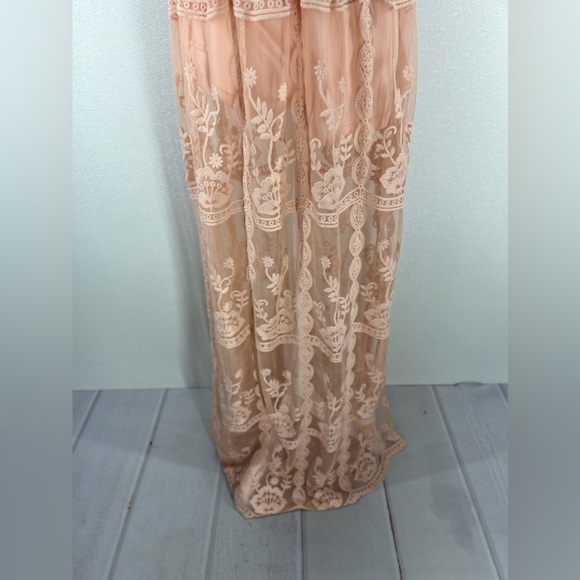 NWOT LACED CROCHET DRESS SIZE M - Picture 6 of 16